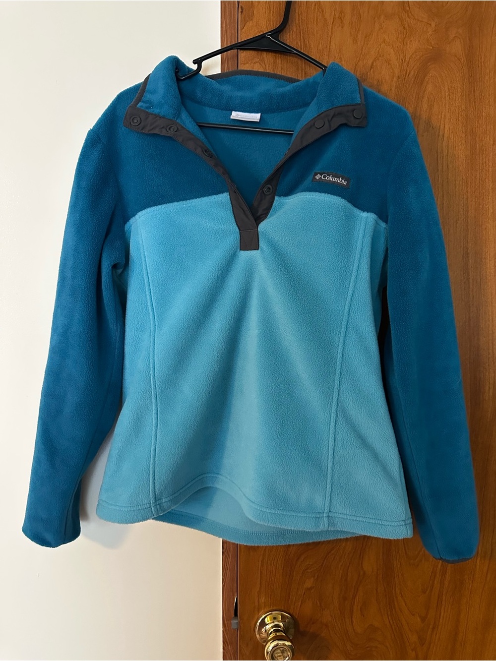 Columbia Two-Tone Teal Pullover Fleece